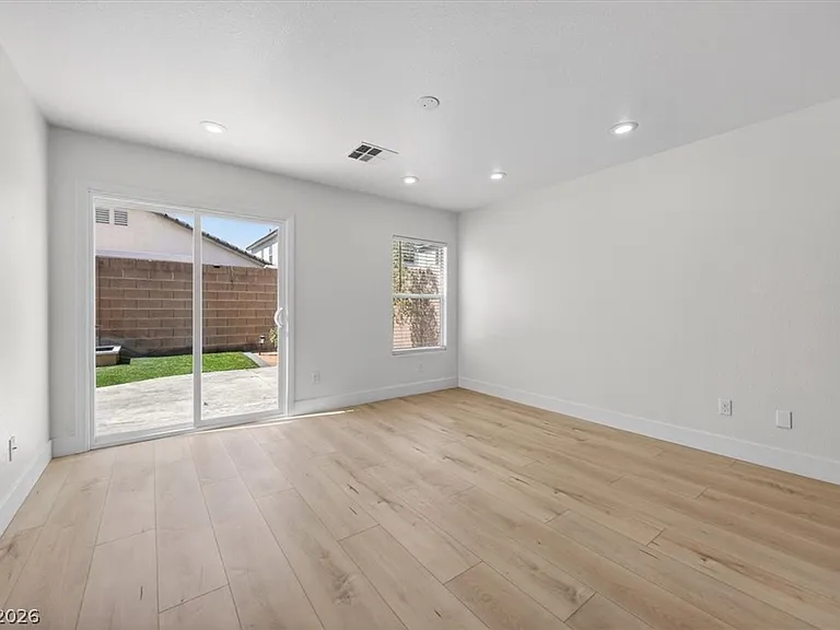 6377 Whispering Clouds Ct — Photo 21
