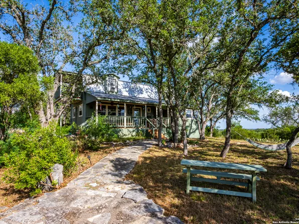 991 Pr 2321, Hondo, TX 78861