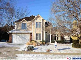 368 N 160th St, Omaha, NE 68118