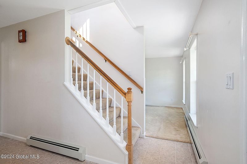 5th image of 309 Crommie Road