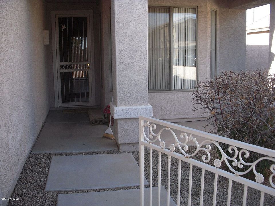 1st image of 3370 E Clifton Ave