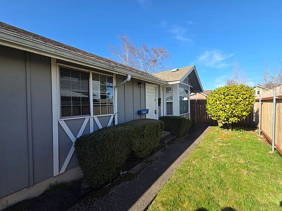 3rd image of 908 N Grant Ave #A