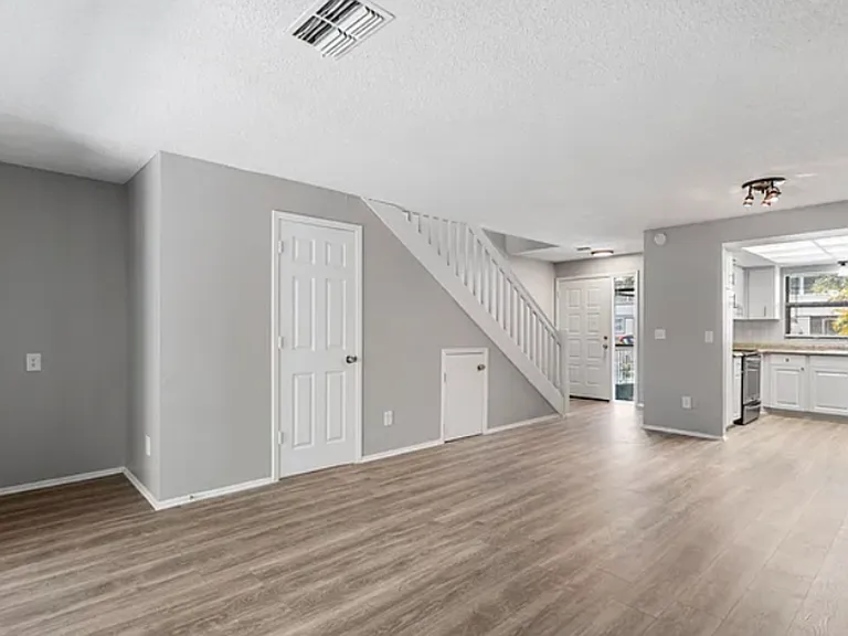 2820 S Pines Dr #132 — Photo 8