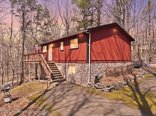 150 Tanglewood Dr, Greentown, PA