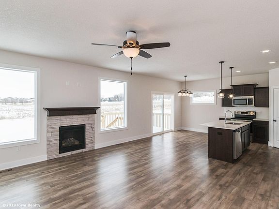 3rd image of 9804 Marnewood Dr