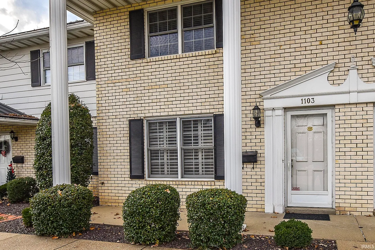 1103 Burdette Ave photo 1
