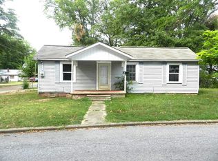 108 W Carlisle St, Gaffney, SC 29341