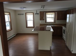 30 Tedford Rd, Topsham, ME 04086