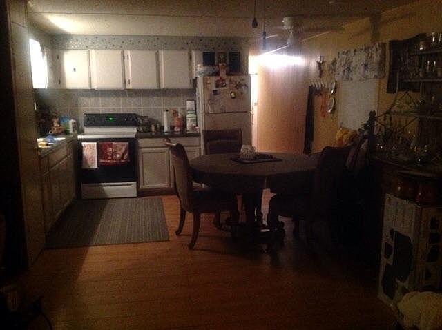 2nd image of 1800 E Graves Ave Lot 136