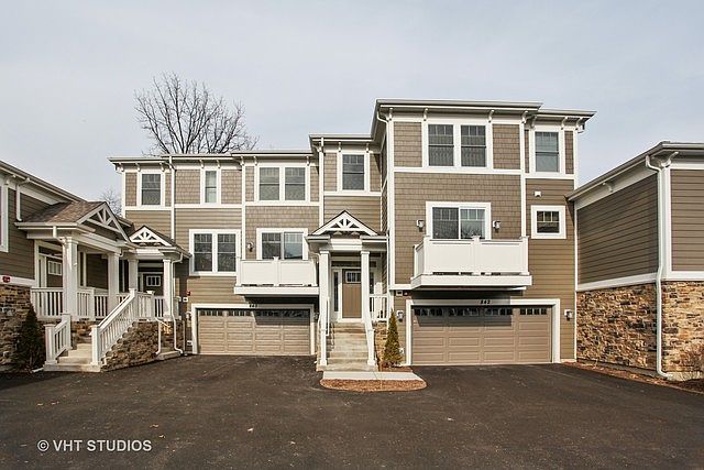 2nd image of 844 Chestnut St