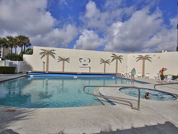 4th image of 5207 S Atlantic Ave APT 1126