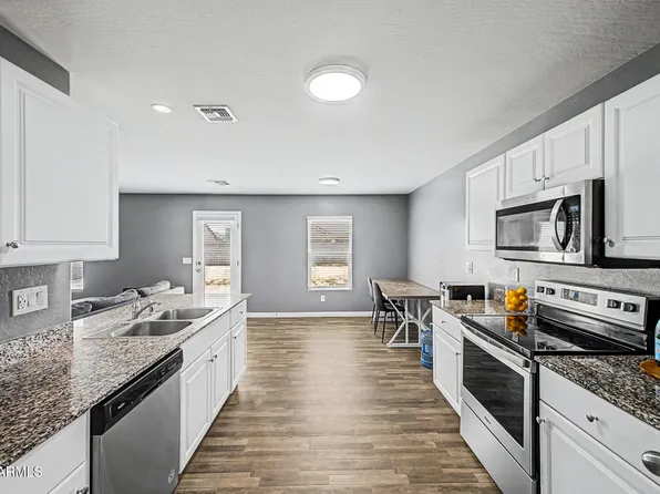 111 E BOBCAT Place, Casa Grande, AZ 85122