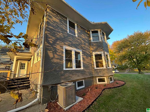 3rd image of 2811 Jennings St