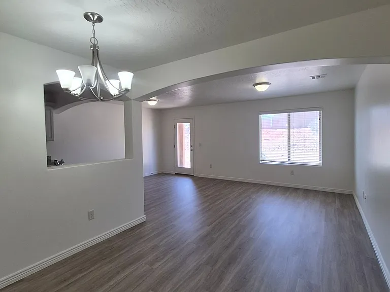 1000 E Bluffview Dr #118 — Photo 5