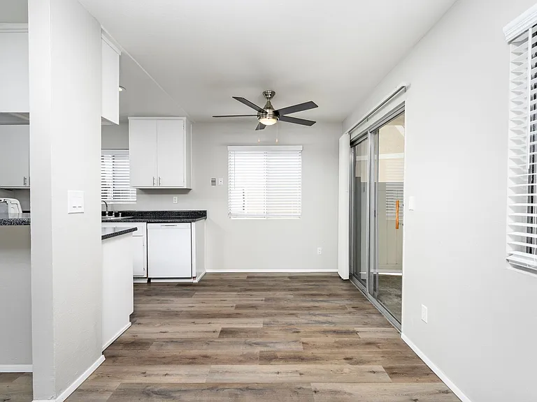 Shadow Glen Apartments IMMEDIATE MOVE INS — Photo 12