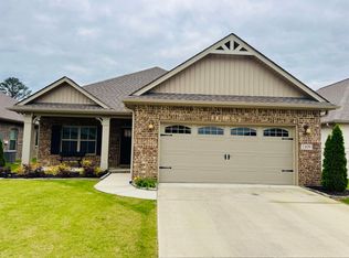 1809 Shadowbrook Ln, Cullman, AL 35055