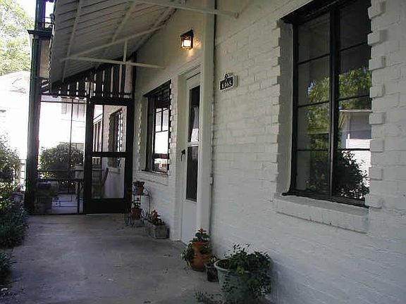 Patio & Screened-in Porch