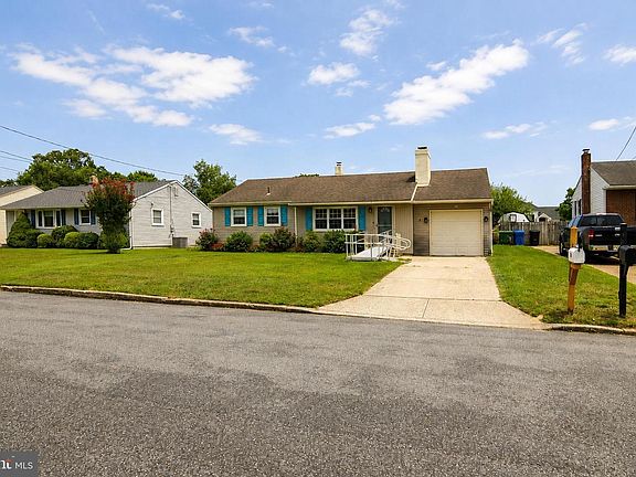 3rd image of 14 Grenlynne Dr