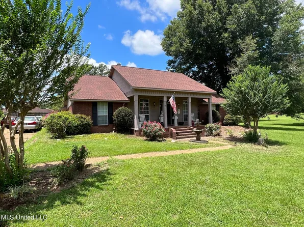 103 Ridge Park Pl, Raymond, MS 39154