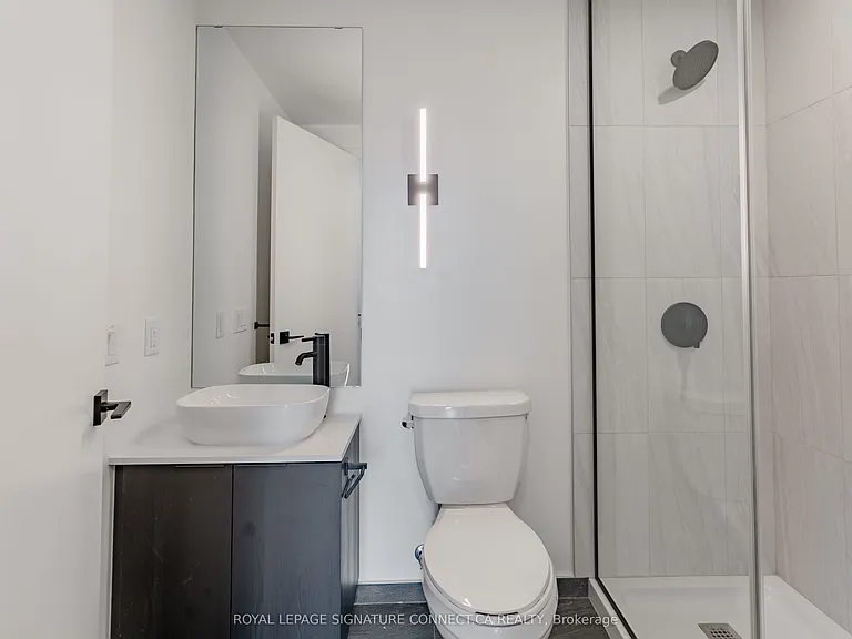 1185 Dupont St #421 — Photo 18