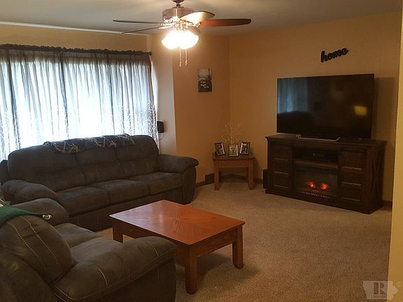 5th image of 417 Park Ave