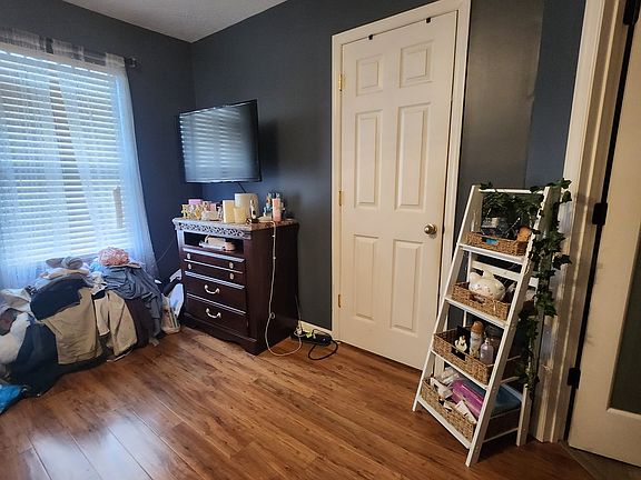 5th image of 4853 Nina Marie Ave