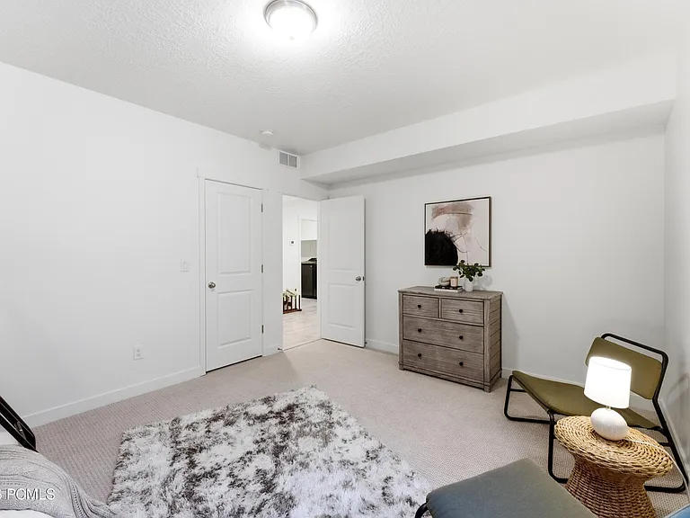 6097 N Brookline Rd — Photo 26