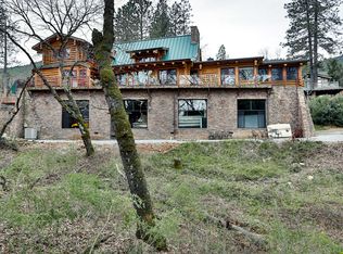 17860 Lake Dr, Lakehead, CA 96051