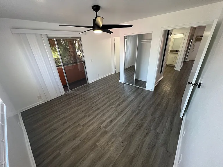VRA27 LLC- "Villa Regency Apartments" — Photo 50