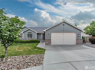 300 Canyon Creek Dr, Wenatchee, WA 98801