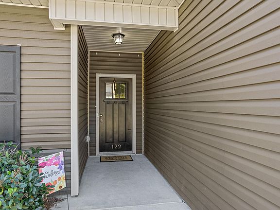 3rd image of 122 Palmetto Valley Dr