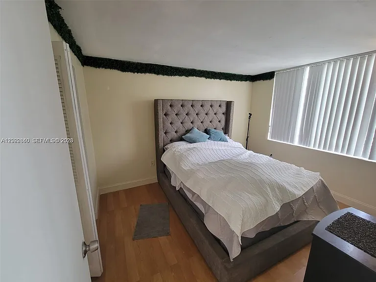 1740 NW North River Dr #512 — Photo 15