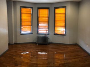154 Bayview Ave #1, Jersey City, NJ 07305