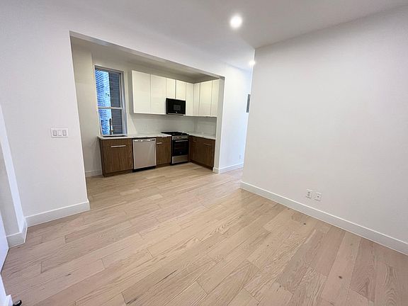 2nd image of 329 E 12th St APT 8