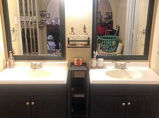 3005 Chaucer Ln, Bedford, TX 76021