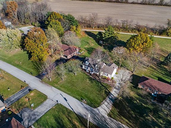 3rd image of 14311 Crystal Creek Dr
