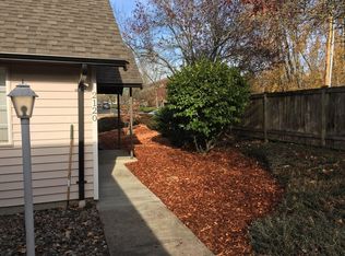 2120 E Illinois St, Bellingham, WA 98226