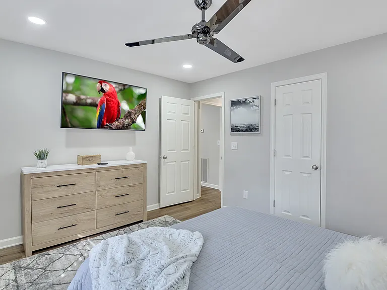 1734 Spring Rd — Photo 14
