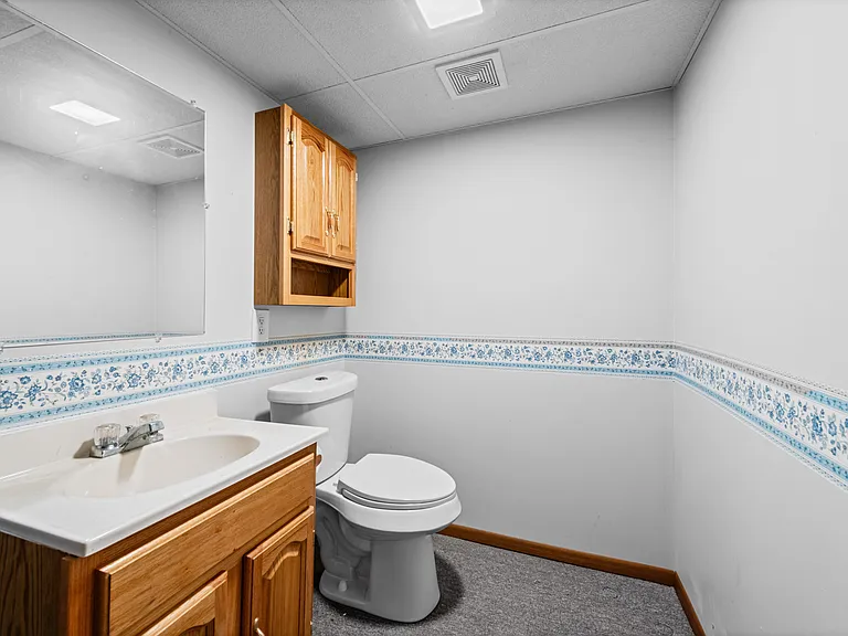 922 Mayflower Ave — Photo 35