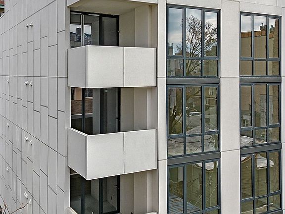3rd image of 2948 Brighton 4th St Unit 3C
