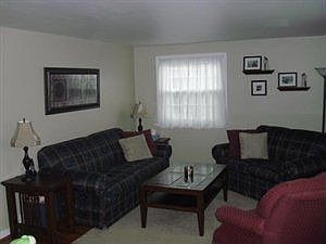 3rd image of 187 Lorfield Dr
