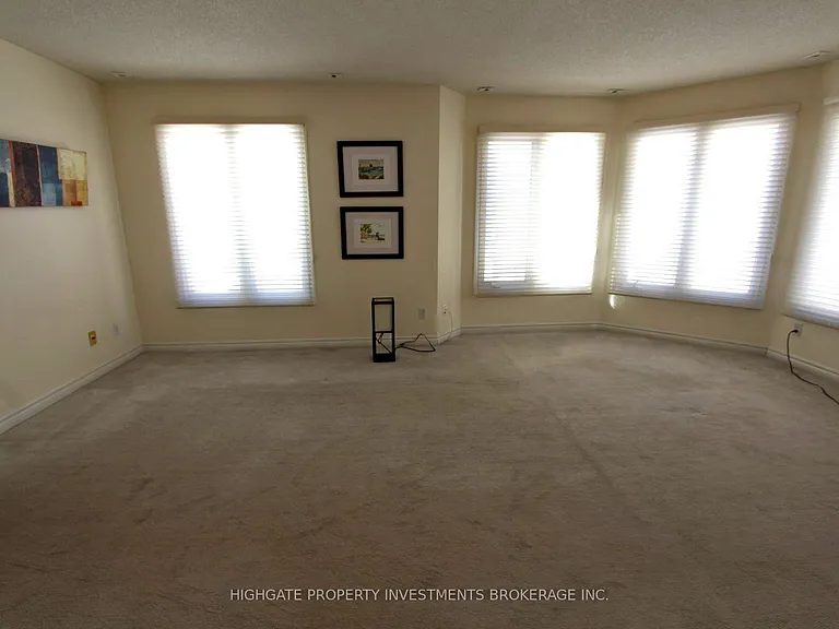 151 Townsgate Dr #83 — Photo 8