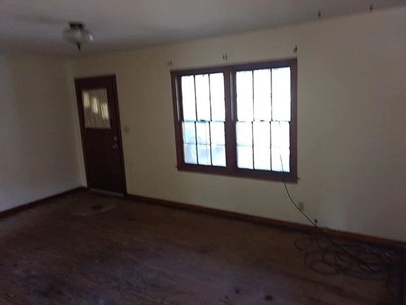 3rd image of 205 E Max Lee St