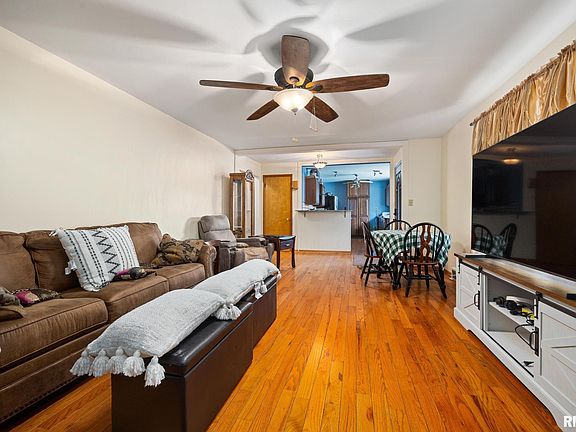 5th image of 2413 N Lehman Rd