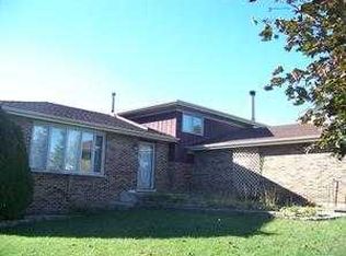 1925 Sybil Dr, Crest Hill, IL 60403