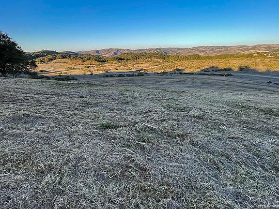 3rd image of 12 Del Mesa Carmel