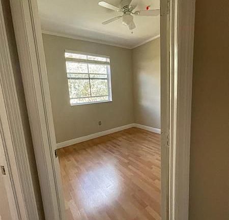 5th image of 2152 Anchor Ct #2301