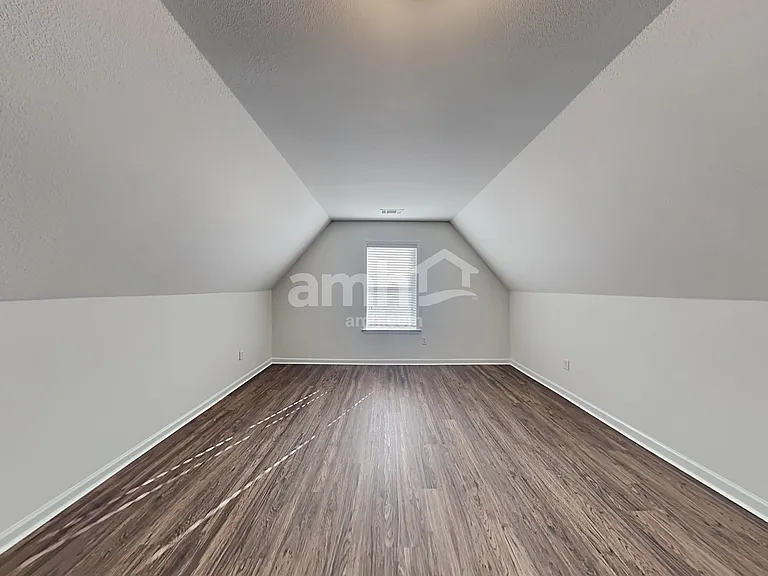 9664 Woodland Creek Ln — Photo 18