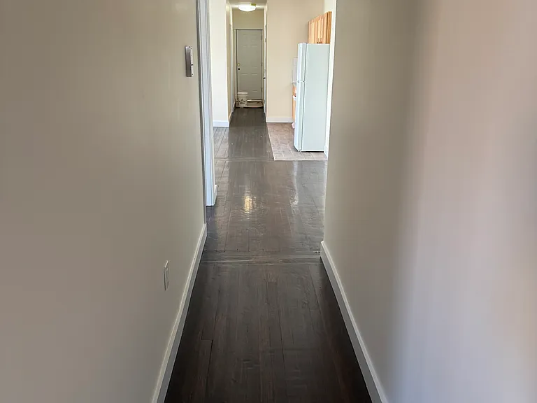 18 Enfield St #2S — Photo 5
