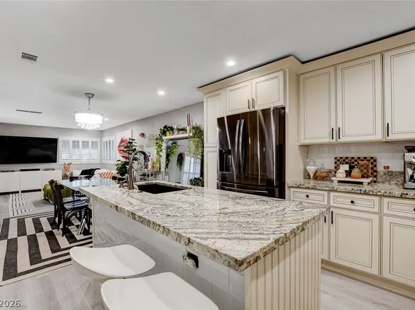 4425 Woodpine Dr Unit 105, Las Vegas, NV 89119